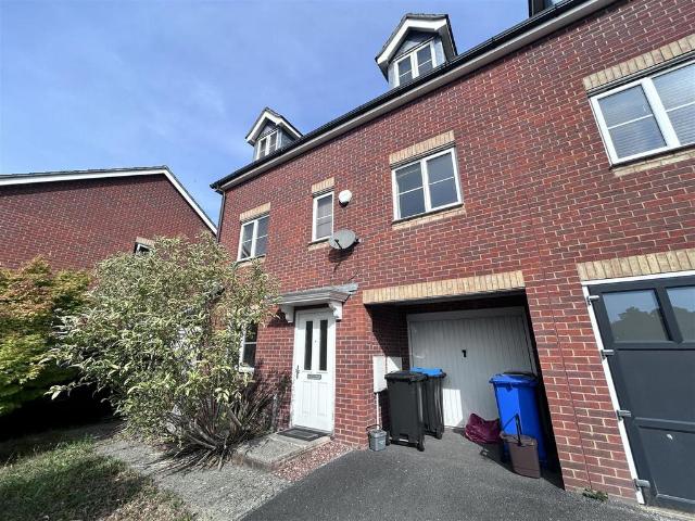 Room for rent in West Dumpton, Acol