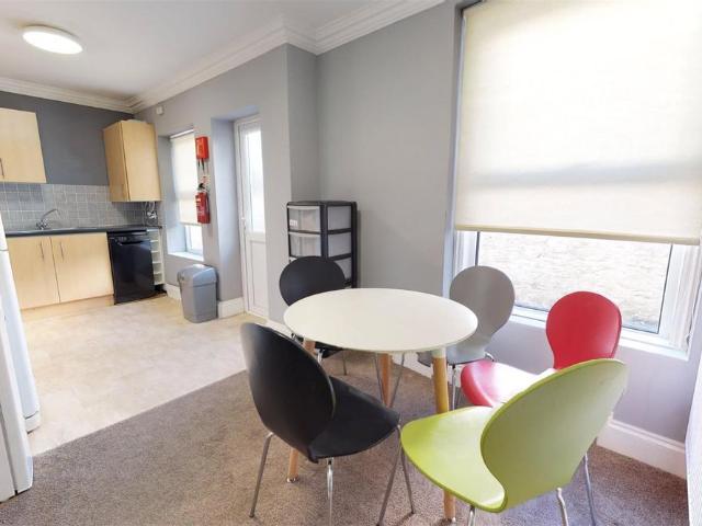 Room for rent in Greenbank, Mount Wise