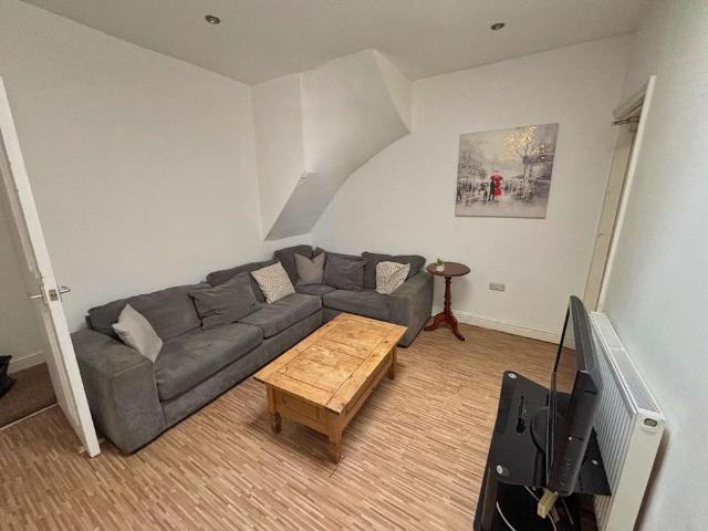 Room for rent in Sharrow Vale, South Yorkshire