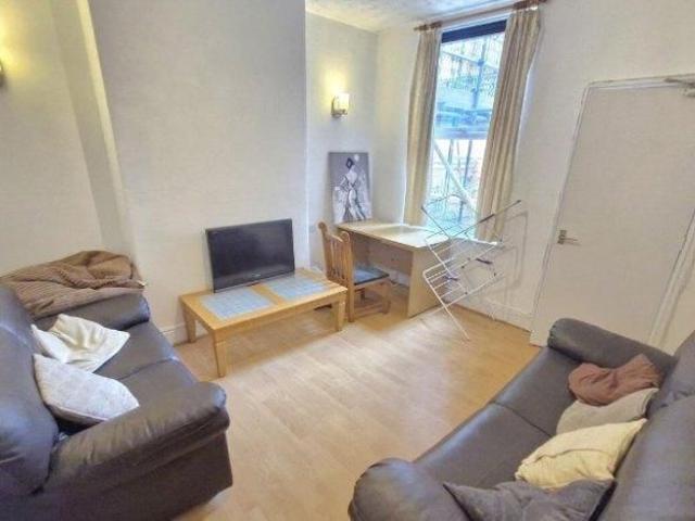 Room for rent in Sydenham, Green Close
