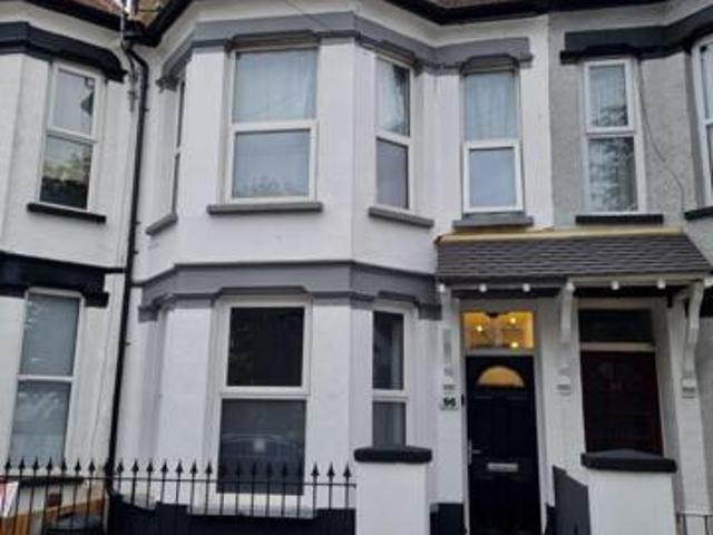 House for sale in Southend City Centre Neighbourhood, Alton Barnes