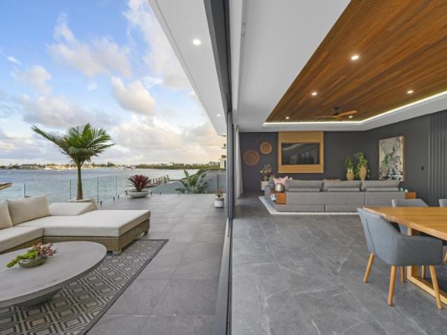 House for sale in The Sovereign Islands, Gold Coast City