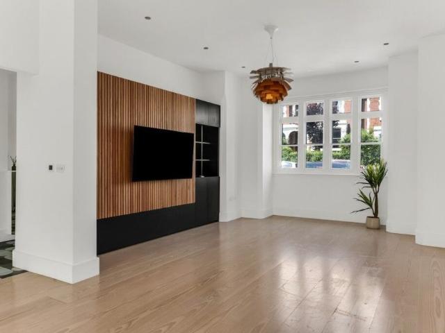 House for rent in Muswell Hill, Greater London