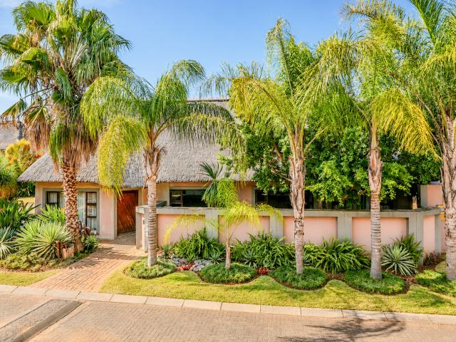 House for rent in Hartbeespoort Dam Nature Reserve, North West