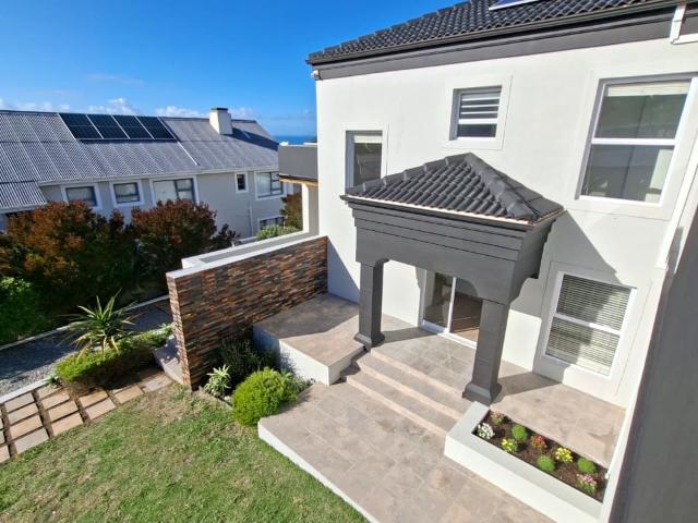 House for rent in Baardskeerdersbos, Western Cape