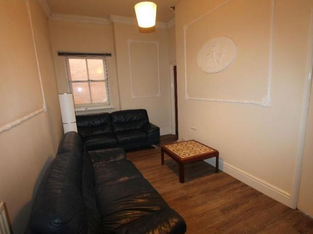 House for rent in Sydenham, Warwick