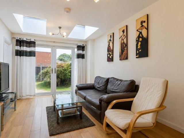 House for rent in Woodbridge Hill, Guildford