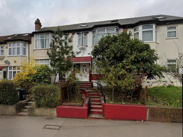 House for rent in Hale End, Greater London