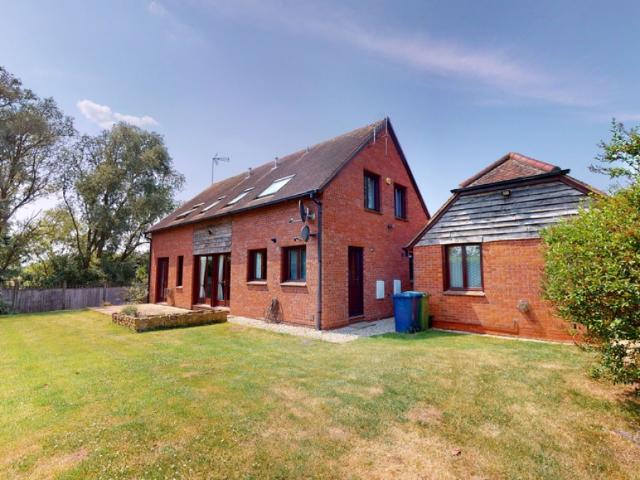 House for rent in Pamington, Gloucestershire