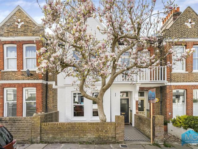 House for rent in Colney Hatch, Greater London