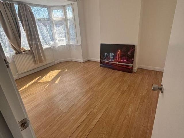 House for rent in Edmonton, Greater London