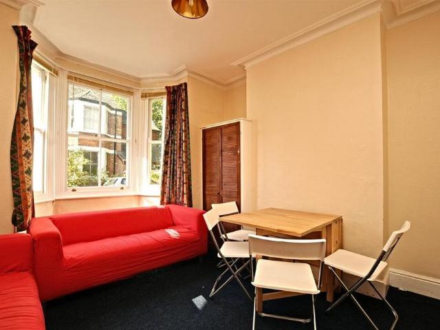 House for rent in St Clement's, The Slade