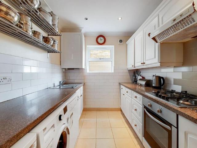 House for rent in Tolworth, Greater London