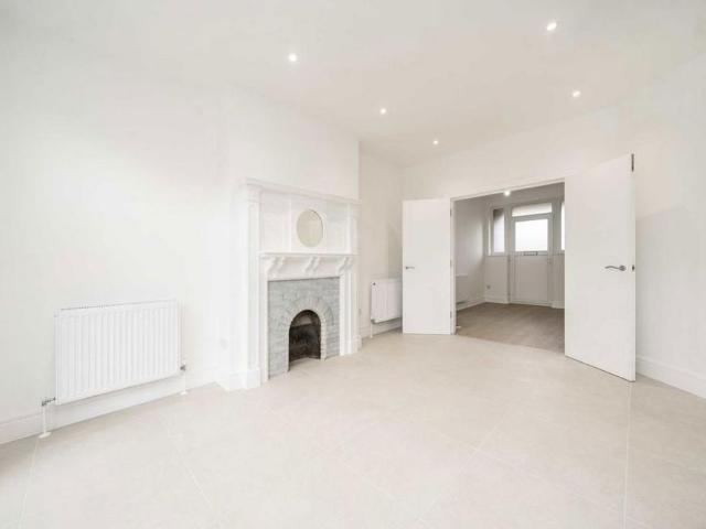 House for rent in London Borough of Southwark, Greater London