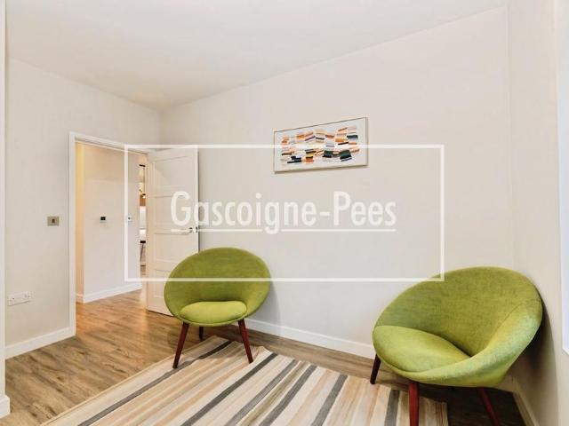House for rent in Pachesham Park, Surrey