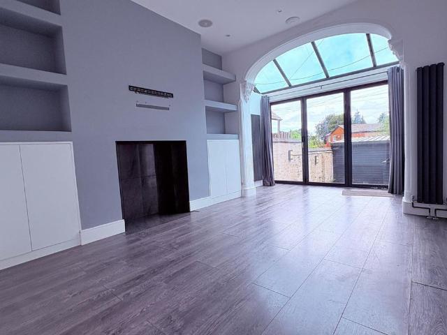 House for rent in Chesham, Bury