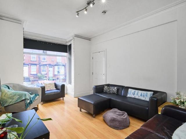 House for rent in Beckett Park, Headingley