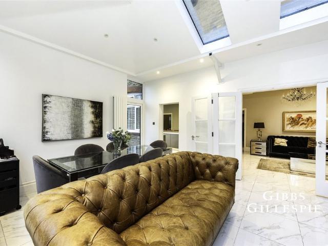 House for rent in London Borough of Hounslow, Cat Hill