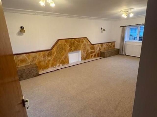 House for rent in Llantwit Fardre, Tonteg