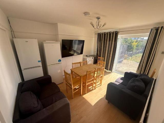 House for rent in Lane, Greater London