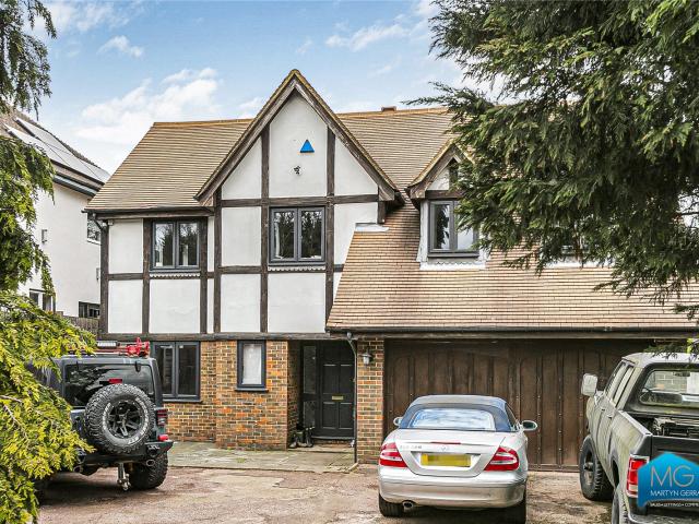 House for rent in The Hale, Mill Hill