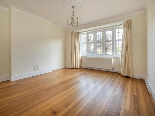 House for rent in East Sheen, Greater London