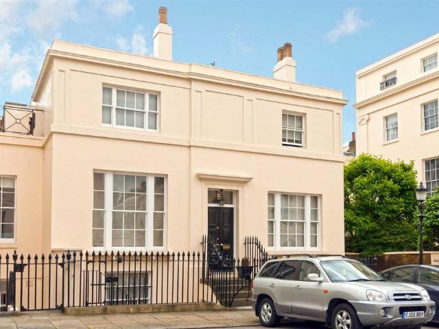 House for rent in East Marylebone, Cat Hill