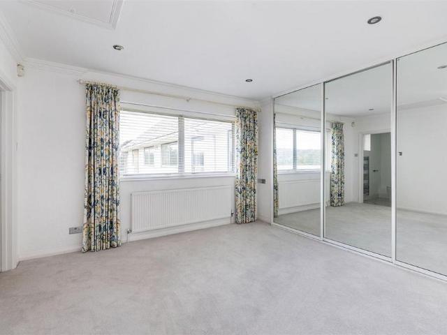 House for rent in Compton, Fole