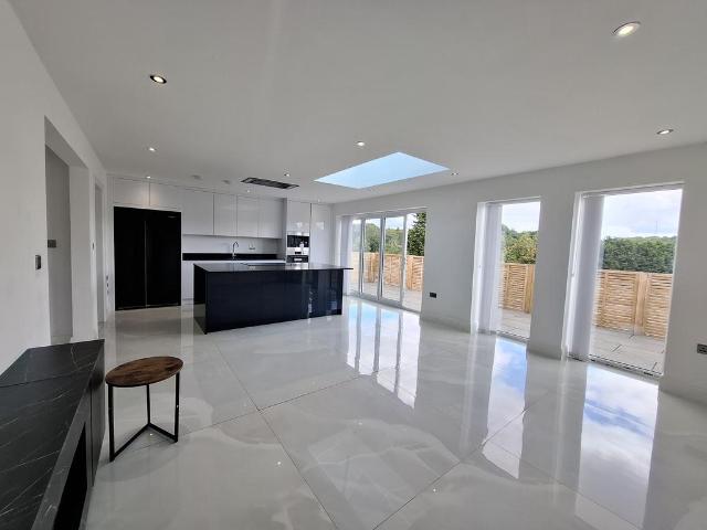 House for rent in Pouchen End, Hertfordshire