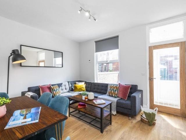 House for rent in Burley, West Yorkshire