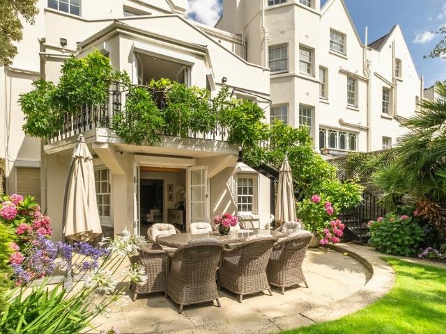 House for rent in Kensington, Greater London