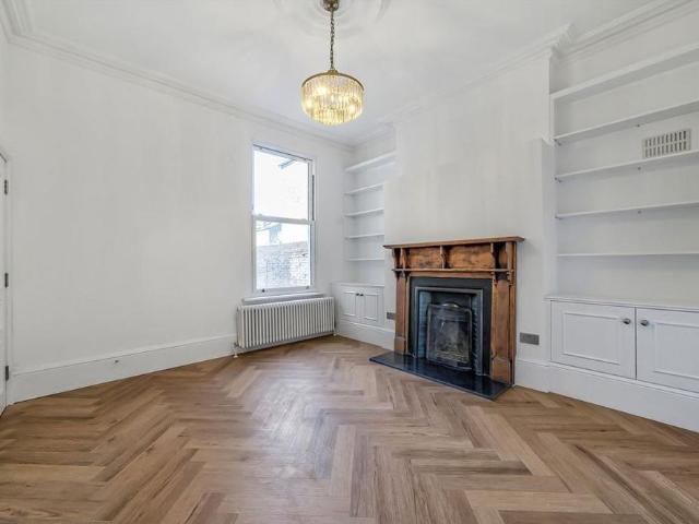 House for rent in Harlesden, Greater London