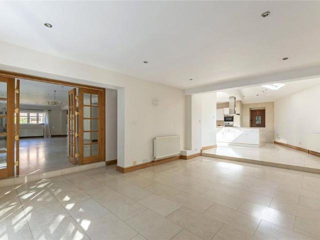 House for rent in Elmbridge, Surrey