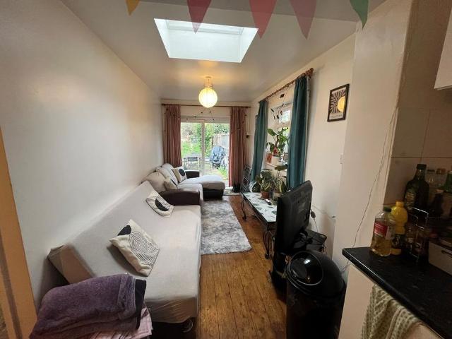 House for rent in St. Dunstan's, The Bridge