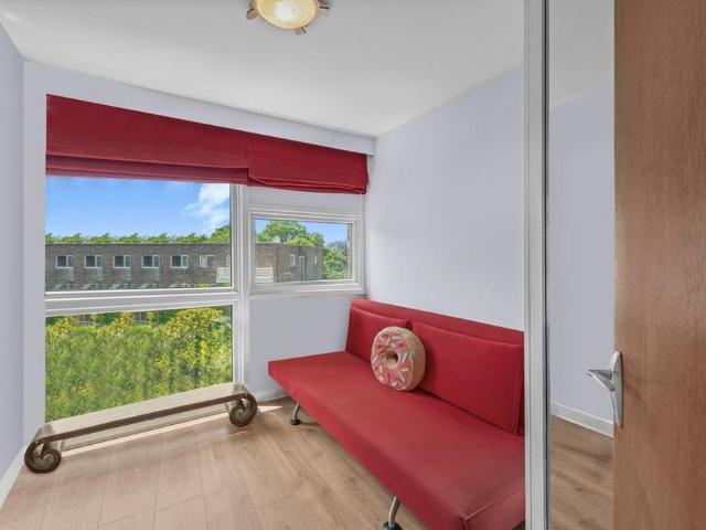 House for rent in Royal Borough of Kingston upon Thames, Greater London