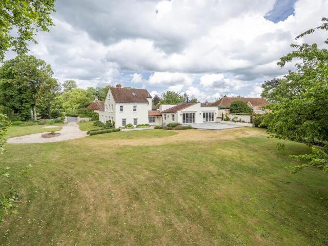 House for rent in Chelmondiston, Suffolk