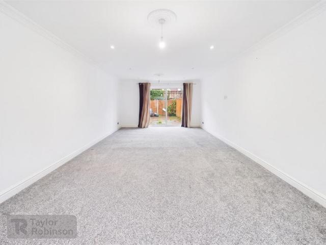 House for rent in New Town, Horsham