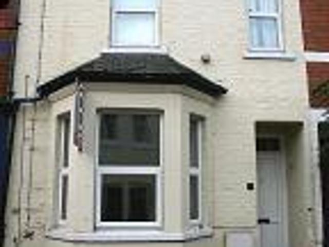 House for rent in St Clement's, The Slade