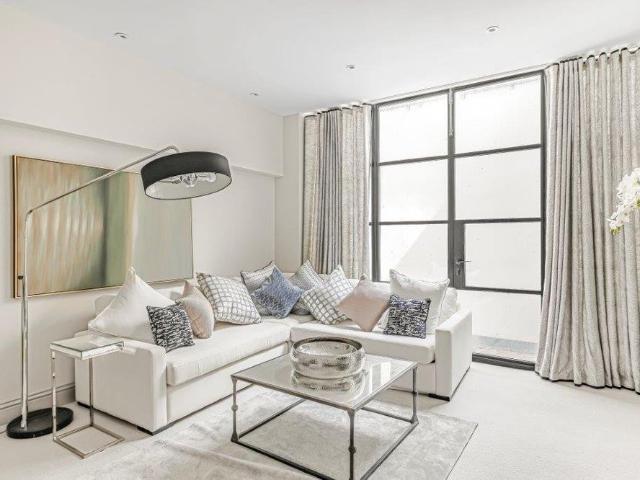 House for rent in Parson's Green, Greater London