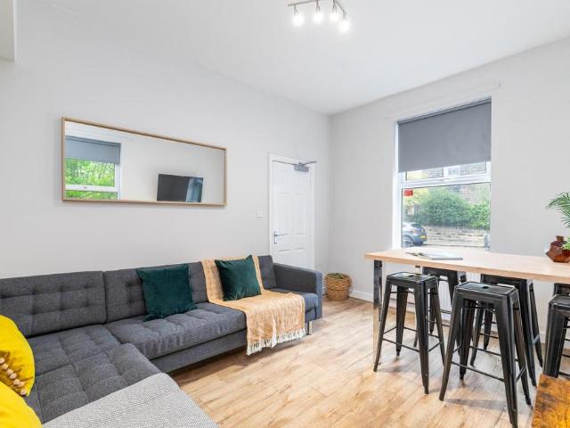Room for rent in Hyde Park, Isle Of Man