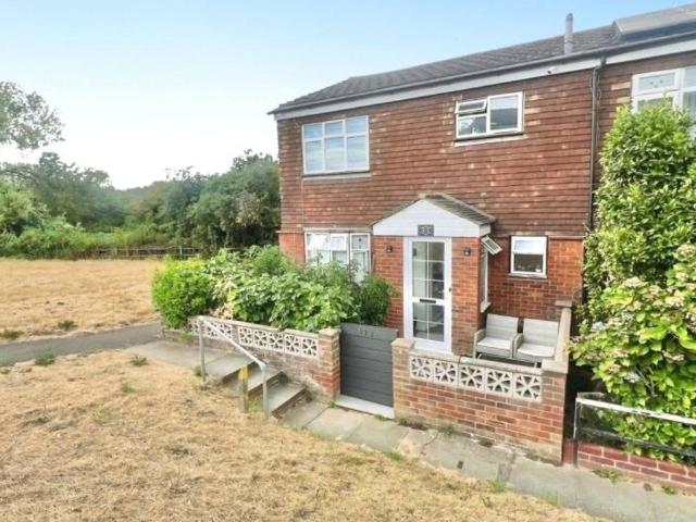 House for rent in Swanley, The Butts