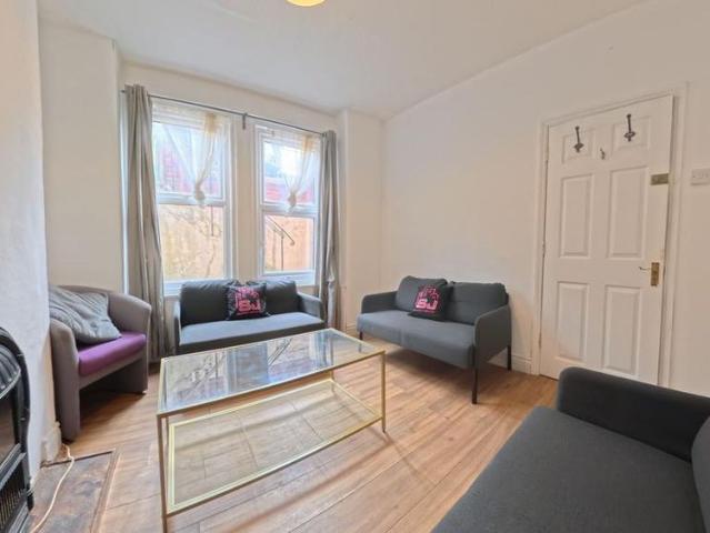 House for rent in Queen's Park, Brighton & Hove