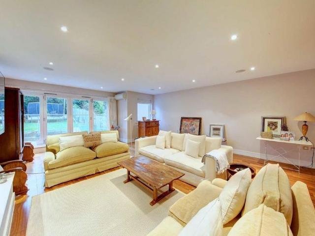 House for rent in London Borough of Merton, Greater London