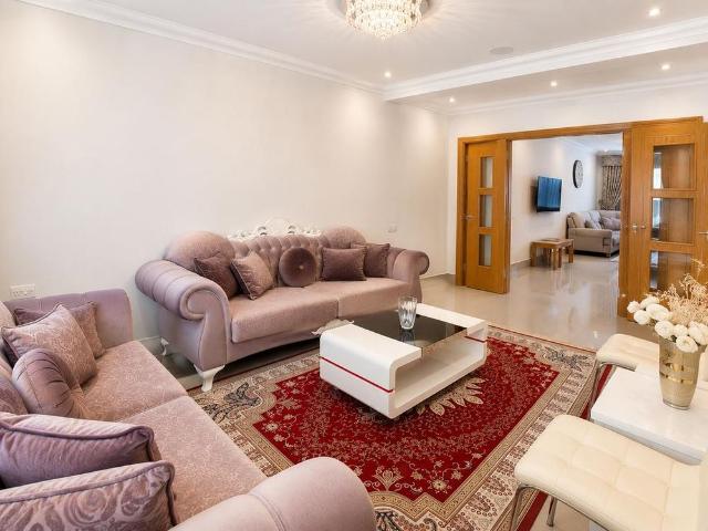House for rent in London Borough of Ealing, Greater London