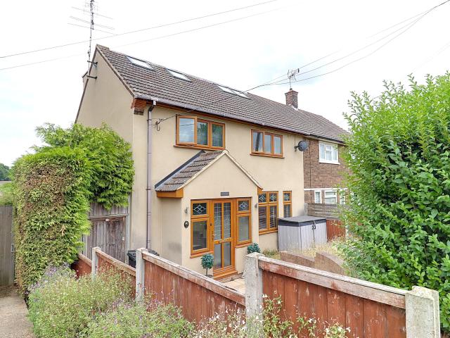 House for rent in Navestock Side, Essex