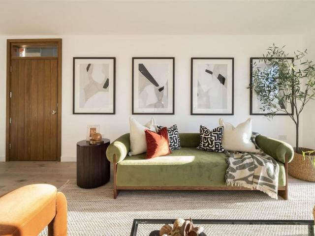 House for rent in Raynes Park, London