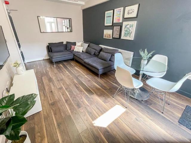 House for rent in Kensington, Calderstones