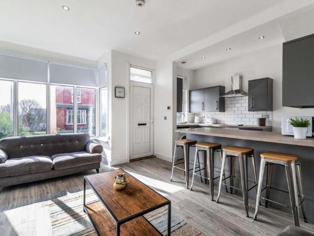 Room for rent in Burley, Leeds