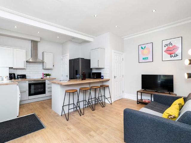 Room for rent in Burley, Leeds