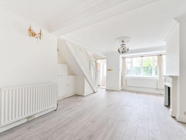House for rent in London Borough of Ealing, Perivale